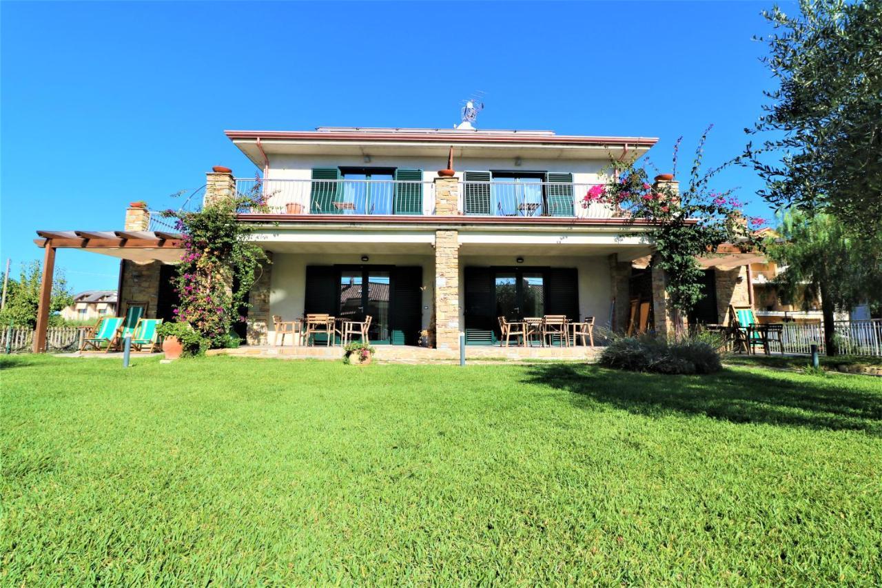 Villa Di Marinella Ascea Eksteriør billede